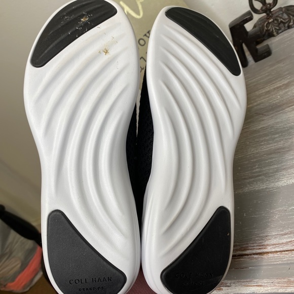 Cole Haan Ella 2 black and white grand knit lace up sneakers size 8.5B - Picture 6 of 11